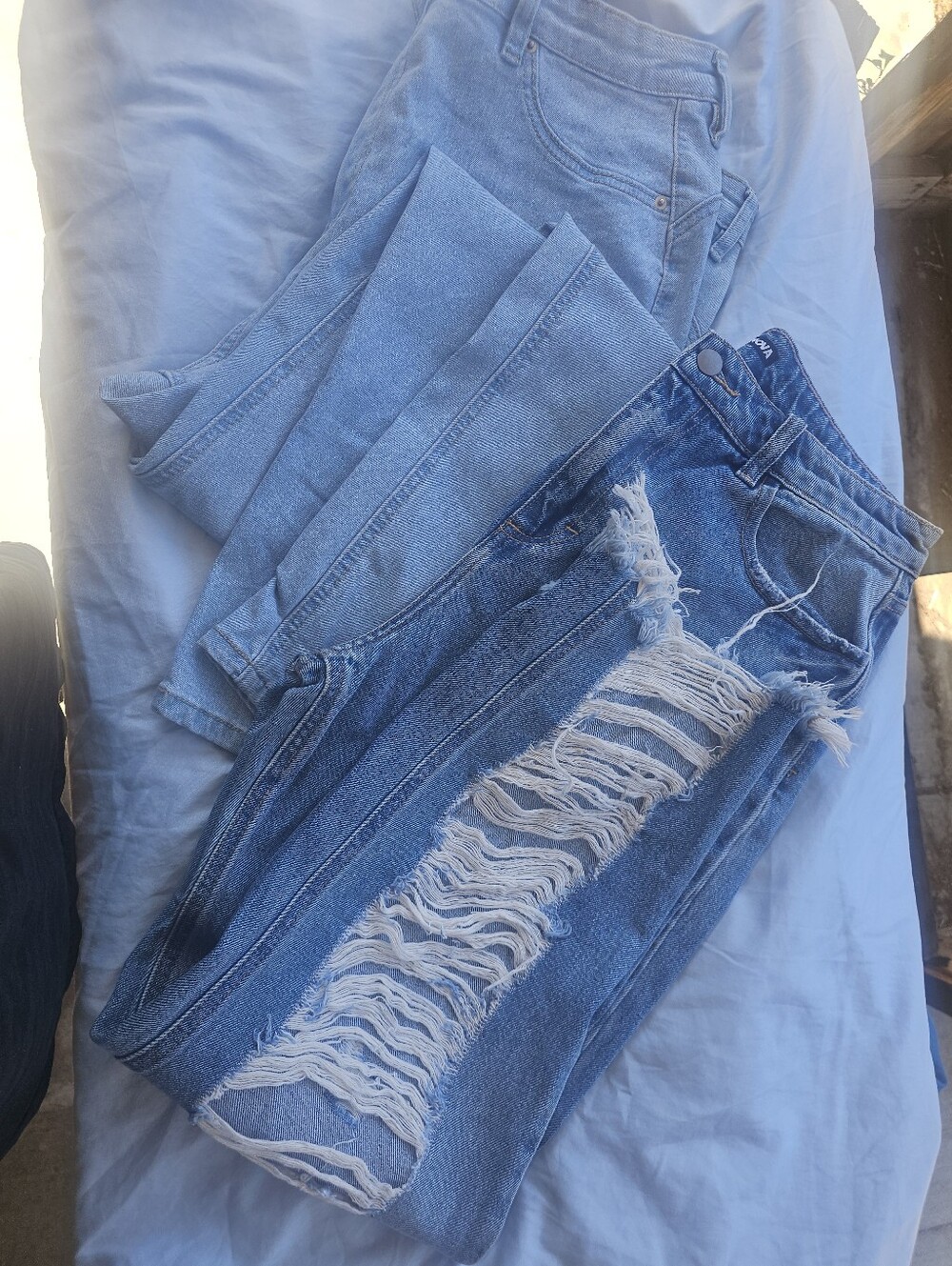 2 Pairs Women’s Light Blue Distressed Ripped Jeans
